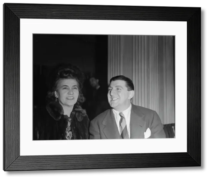 Framed Print : Portrait of Tony Pastor and Maria Kramer, Hotel Edison(?), New York, N.Y. 1946. Creator: William Paul Gottlieb Framed Print : Portrait of Tony Pastor and Maria Kramer, Hotel Edison(?), New York, N.Y. 1946. Creator: William Paul Gottlieb