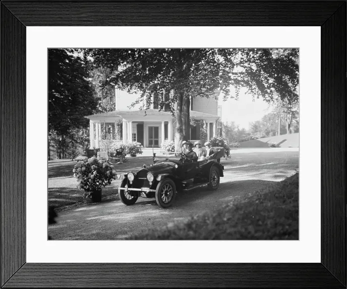 Framed Print : Leslie, Margeurite, and friends, in automobile, 1917 Aug. 18. Creator: Arnold Genthe Framed Print : Leslie, Margeurite, and friends, in automobile, 1917 Aug. 18. Creator: Arnold Genthe