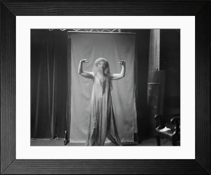 Framed Print : Elsie Dufour dancer, between 1918 and 1920. Creator: Arnold Genthe Framed Print : Elsie Dufour dancer, between 1918 and 1920. Creator: Arnold Genthe