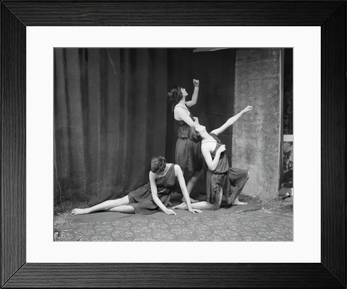 Framed Print : Marion Morgan dancers, between 1914 and 1927. Creator: Arnold Genthe Framed Print : Marion Morgan dancers, between 1914 and 1927. Creator: Arnold Genthe