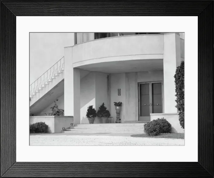 Framed Print : House at The Shallows, property of Lucien Hamilton Tyng, Southampton, Long Island, 1931 Aug. Creator: Arnold Genthe. House at The Shallows, property of Lucien Hamilton Tyng, Southampton, Long Island, 1931 Aug. Creator: Arnold Genthe Framed Print : House at The Shallows, property of Lucien Hamilton Tyng, Southampton, Long Island, 1931 Aug. Creator: Arnold Genthe. House at The Shallows, property of Lucien Hamilton Tyng, Southampton, Long Island, 1931 Aug. Creator: Arnold Genthe