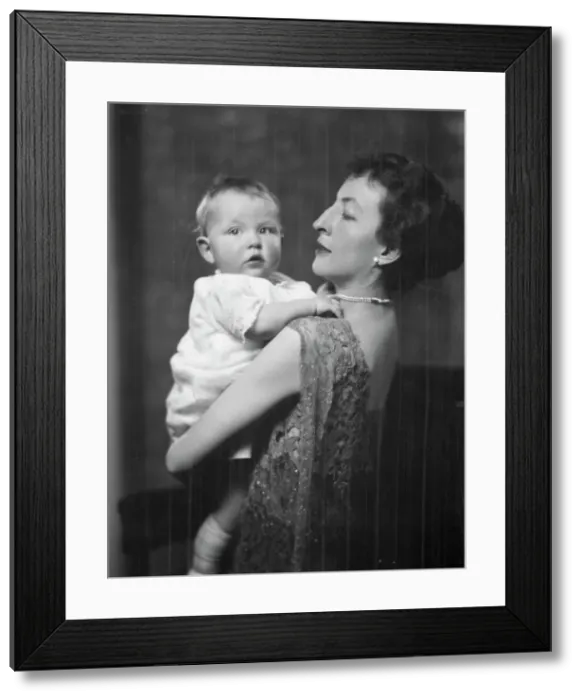 Framed Print : Eames, Claire [i.e. Clare], and baby, portrait photograph, 1926 Feb. 11. Creator: Arnold Genthe