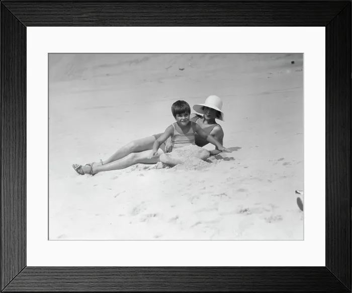 Framed Print : Taylor, Fenton, Mrs. and child, at the beach, 1931 Creator: Arnold Genthe Framed Print : Taylor, Fenton, Mrs. and child, at the beach, 1931 Creator: Arnold Genthe