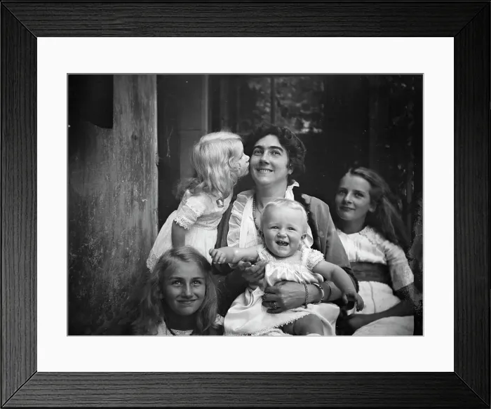 Framed Print : Unidentified woman with four children, portrait photograph, between 1911 and 1942. Creator: Arnold Genthe Framed Print : Unidentified woman with four children, portrait photograph, between 1911 and 1942. Creator: Arnold Genthe