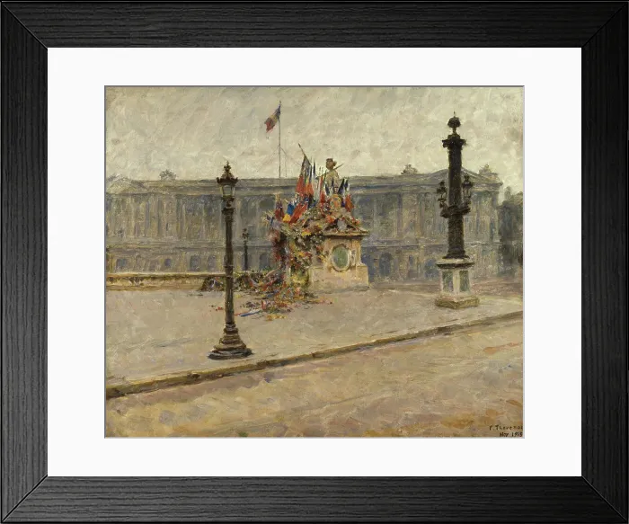 Framed Print : La statue de Strasbourg, place de la Concorde, couverte de drapeaux et de couronnes en novembre 1918 Creator: Francois Thevenot Framed Print : La statue de Strasbourg, place de la Concorde, couverte de drapeaux et de couronnes en novembre 1918 Creator: Francois Thevenot