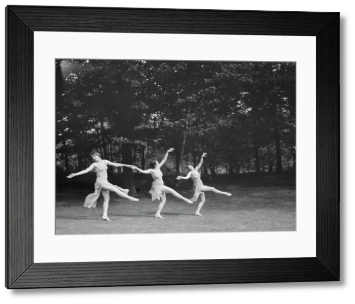 Framed Print : Elizabeth Duncan dancers and children, 1929 Creator: Arnold Genthe Framed Print : Elizabeth Duncan dancers and children, 1929 Creator: Arnold Genthe