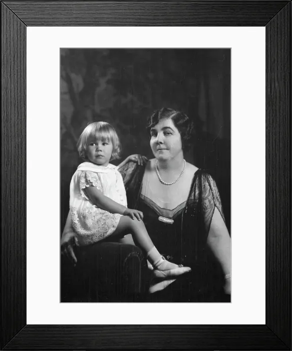 Framed Print : Carrington, Audrey, and daughter, portrait photograph, 1926 or 1927. Creator: Arnold Genthe Framed Print : Carrington, Audrey, and daughter, portrait photograph, 1926 or 1927. Creator: Arnold Genthe