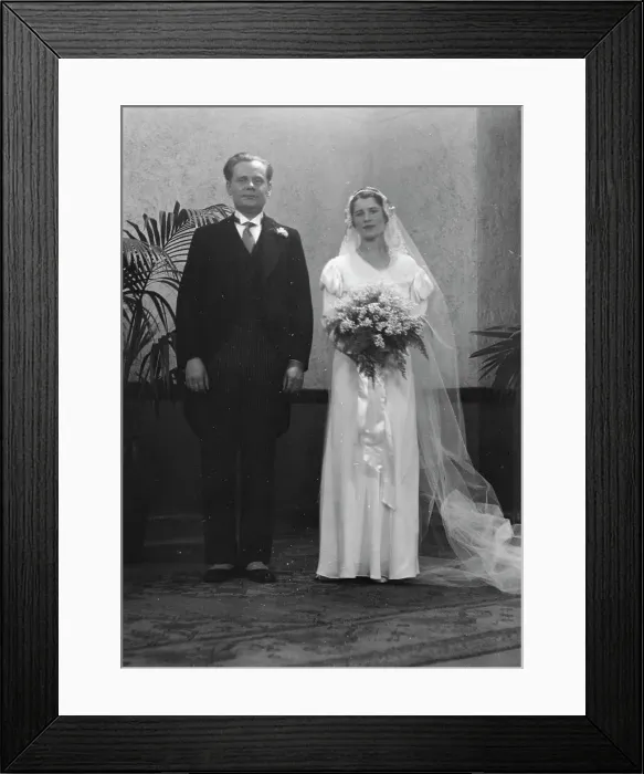Framed Print : Wedding, possibly of an Elizabeth Duncan dancer, between 1911 and 1942. Creator: Arnold Genthe Framed Print : Wedding, possibly of an Elizabeth Duncan dancer, between 1911 and 1942. Creator: Arnold Genthe