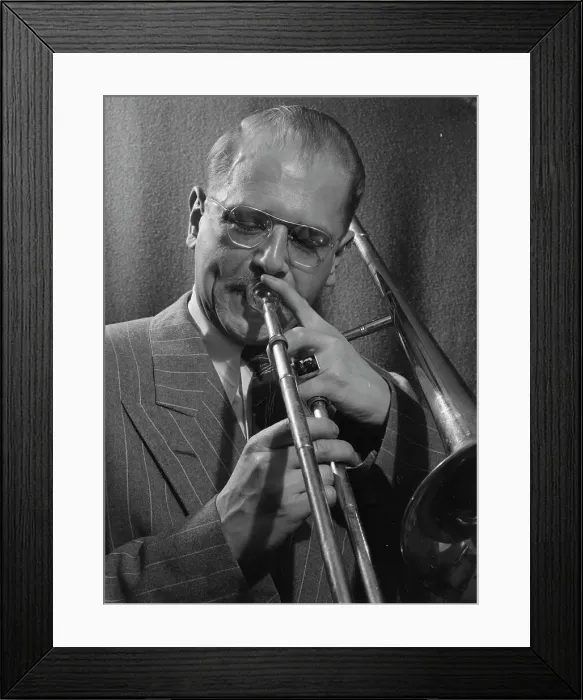 Framed Print : Portrait of Bill Harris, William P. Gottlieb's home (table tennis room), N.Y. ca. Apr. 1947. Creator: William Paul Gottlieb Framed Print : Portrait of Bill Harris, William P. Gottlieb's home (table tennis room), N.Y. ca. Apr. 1947. Creator: William Paul Gottlieb