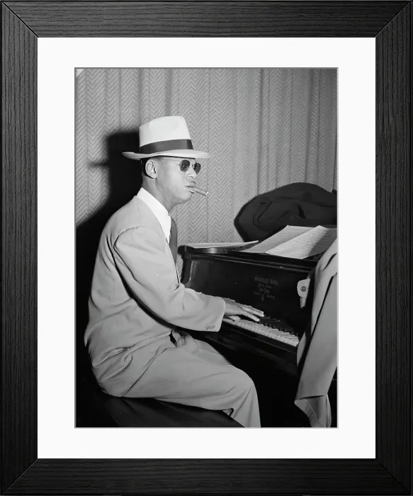 Framed Print : Portrait of Earl Hines, New York, N.Y. ca. Mar. 1947. Creator: William Paul Gottlieb Framed Print : Portrait of Earl Hines, New York, N.Y. ca. Mar. 1947. Creator: William Paul Gottlieb