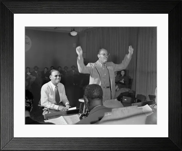 Framed Print : Portrait of Earl Hines, New York, N.Y.(?), 1938. Creator: William Paul Gottlieb Framed Print : Portrait of Earl Hines, New York, N.Y.(?), 1938. Creator: William Paul Gottlieb