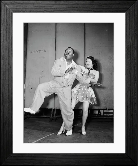 Framed Print : Portrait of Louis Jordan, Paramount Theater(?), New York, N.Y. ca. July 1946. Creator: William Paul Gottlieb Framed Print : Portrait of Louis Jordan, Paramount Theater(?), New York, N.Y. ca. July 1946. Creator: William Paul Gottlieb