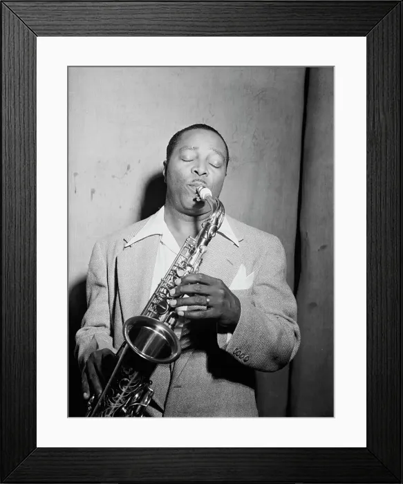 Framed Print : Portrait of Louis Jordan, Paramount Theater(?), New York, N.Y. ca. July 1946. Creator: William Paul Gottlieb Framed Print : Portrait of Louis Jordan, Paramount Theater(?), New York, N.Y. ca. July 1946. Creator: William Paul Gottlieb