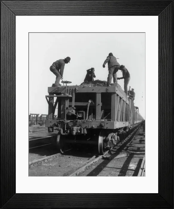 Framed Print : Ore cars at the docks in Duluth, Minnesota, Oct. 31, 1903. Creator: Frances Benjamin Johnston Framed Print : Ore cars at the docks in Duluth, Minnesota, Oct. 31, 1903. Creator: Frances Benjamin Johnston
