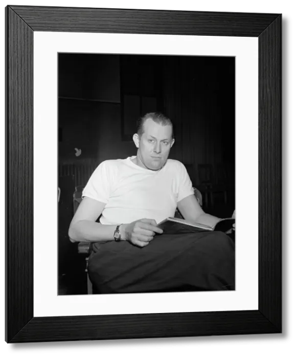 Framed Print : Portrait of Vaughn Monroe, New York, N.Y. ca. Feb. 1947. Creator: William Paul Gottlieb Framed Print : Portrait of Vaughn Monroe, New York, N.Y. ca. Feb. 1947. Creator: William Paul Gottlieb
