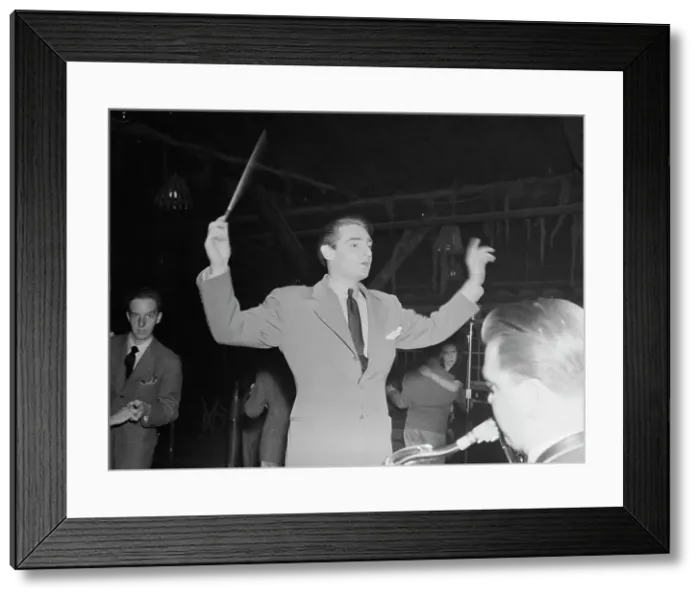 Framed Print : Portrait of Rod Raffel, New York, N.Y. 1946. Creator: William Paul Gottlieb Framed Print : Portrait of Rod Raffel, New York, N.Y. 1946. Creator: William Paul Gottlieb
