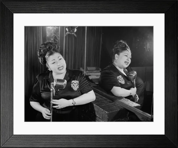 Framed Print : Portrait of Sylvia Syms, Little Casino(?), New York, N.Y. ca. June 1947. Creator: William Paul Gottlieb Framed Print : Portrait of Sylvia Syms, Little Casino(?), New York, N.Y. ca. June 1947. Creator: William Paul Gottlieb