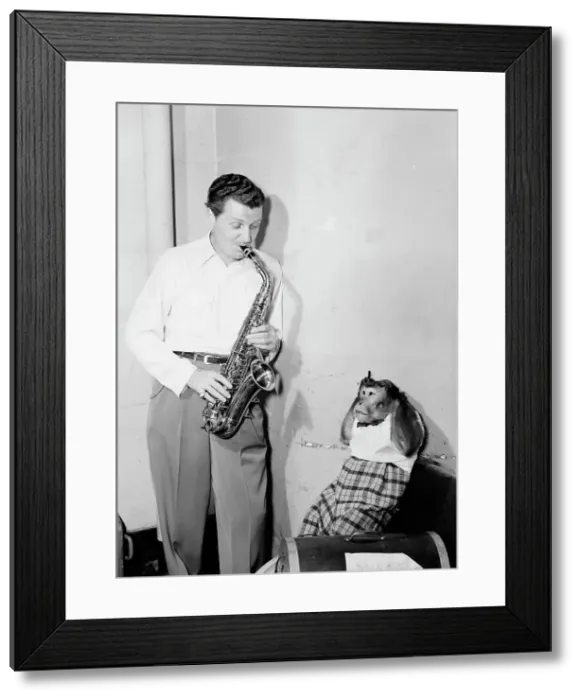 Framed Print : Portrait of Charlie Barnet and Re-Bop, New York, N.Y. ca. Aug. 1946. Creator: William Paul Gottlieb Framed Print : Portrait of Charlie Barnet and Re-Bop, New York, N.Y. ca. Aug. 1946. Creator: William Paul Gottlieb