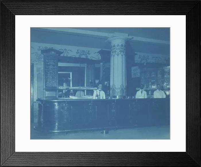 Framed Print : Willard Hotel bar, between 1901 and 1910. Creator: Frances Benjamin Johnston Framed Print : Willard Hotel bar, between 1901 and 1910. Creator: Frances Benjamin Johnston