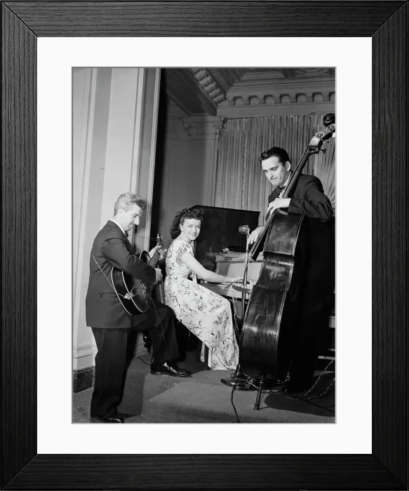 Framed Print : Portrait of Dardanelle, Joe Sinacore, and Bert Nazer, Sheraton Hotel, Satire Room(?), N.Y. 1946. Creator: William Paul Gottlieb Framed Print : Portrait of Dardanelle, Joe Sinacore, and Bert Nazer, Sheraton Hotel, Satire Room(?), N.Y. 1946. Creator: William Paul Gottlieb
