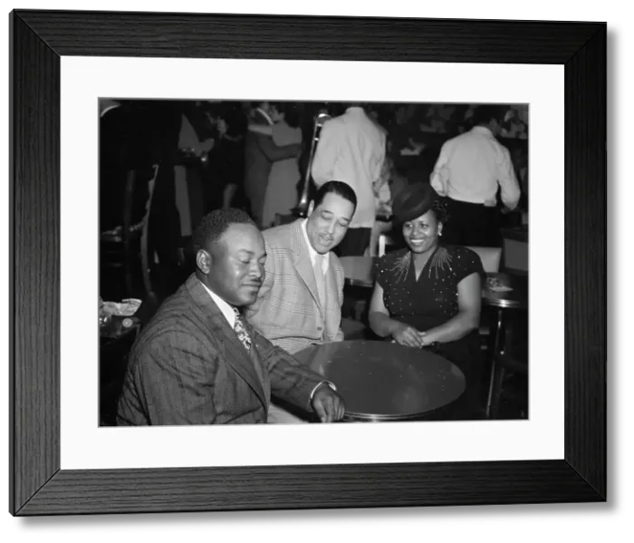 Framed Print : Portrait of Duke Ellington, 1938. Creator: William Paul Gottlieb Framed Print : Portrait of Duke Ellington, 1938. Creator: William Paul Gottlieb