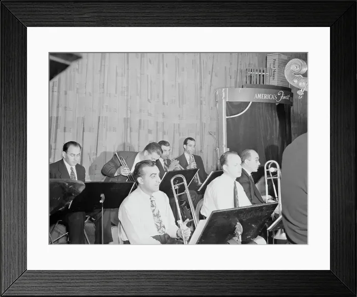 Framed Print : Glenn Miller Orchestra(?), New York, N.Y.(?), 1938. Creator: William Paul Gottlieb Framed Print : Glenn Miller Orchestra(?), New York, N.Y.(?), 1938. Creator: William Paul Gottlieb