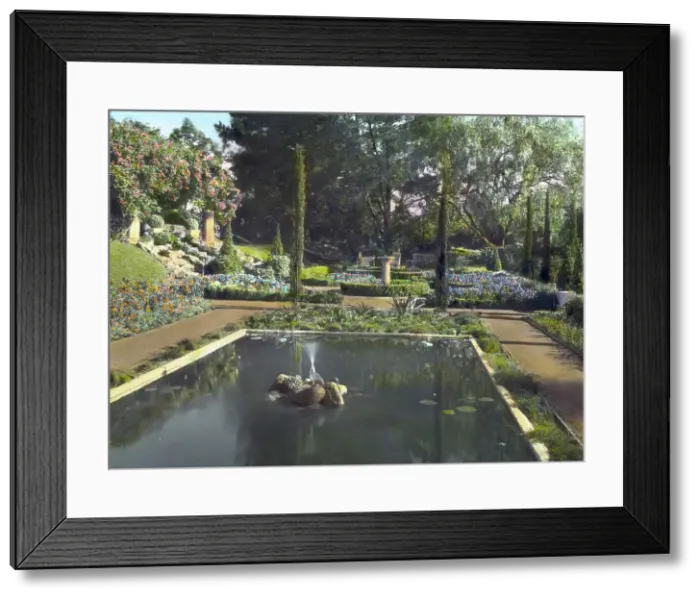 Framed Print : Mrs. Francis Lemoine Loring house, 700 South San Rafael Avenue, Pasadena, California, 1917. Creator: Frances Benjamin Johnston Framed Print : Mrs. Francis Lemoine Loring house, 700 South San Rafael Avenue, Pasadena, California, 1917. Creator: Frances Benjamin Johnston