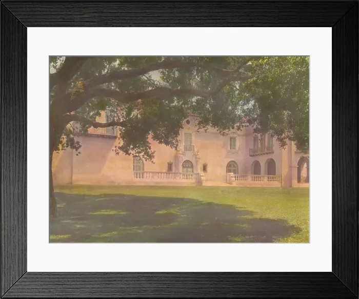 Framed Print : Mi Suen~o, Herbert Coppell house, 1245 South Grand Avenue, Pasadena, California, 1917. Creator: Frances Benjamin Johnston. Mi Suen~o, Herbert Coppell house, 1245 South Grand Avenue, Pasadena, California, 1917 Framed Print : Mi Suen~o, Herbert Coppell house, 1245 South Grand Avenue, Pasadena, California, 1917. Creator: Frances Benjamin Johnston. Mi Suen~o, Herbert Coppell house, 1245 South Grand Avenue, Pasadena, California, 1917