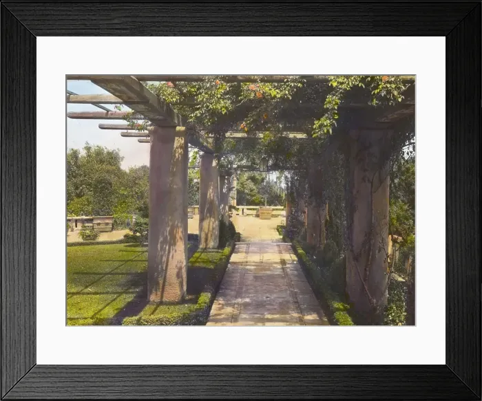 Framed Print : Il Paradiso, Mrs. Dudley Peter Allen house, 1188 Hillcrest Avenue, Oak Knoll, Pasadena, CA, 1917. Creator: Frances Benjamin Johnston. Il Paradiso, Mrs. Dudley Peter Allen house, 1188 Hillcrest Avenue, Oak Knoll, Pasadena, CA, 1917 Framed Print : Il Paradiso, Mrs. Dudley Peter Allen house, 1188 Hillcrest Avenue, Oak Knoll, Pasadena, CA, 1917. Creator: Frances Benjamin Johnston. Il Paradiso, Mrs. Dudley Peter Allen house, 1188 Hillcrest Avenue, Oak Knoll, Pasadena, CA, 1917