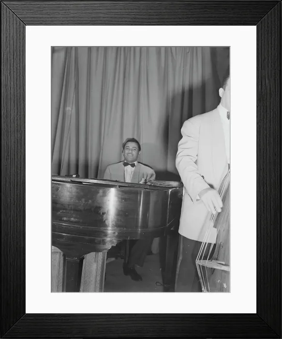 Framed Print : Portrait of Billy Kyle, New York, N.Y.(?), 1938. Creator: William Paul Gottlieb Framed Print : Portrait of Billy Kyle, New York, N.Y.(?), 1938. Creator: William Paul Gottlieb