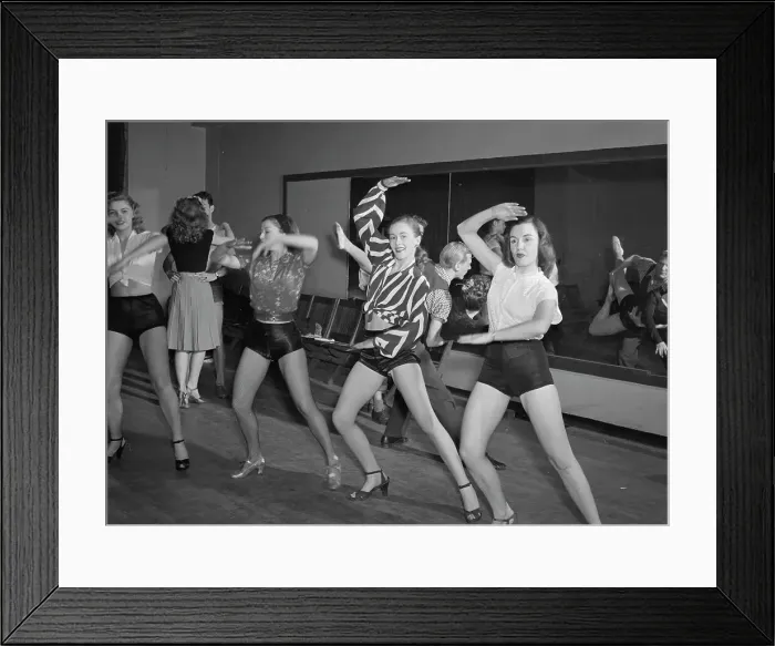 Framed Print : Dancers, Nola's, New York, N.Y. ca. Feb. 1947. Creator: William Paul Gottlieb Framed Print : Dancers, Nola's, New York, N.Y. ca. Feb. 1947. Creator: William Paul Gottlieb