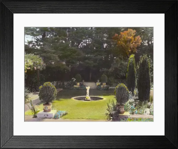 Framed Print : Myron Hunt house, 200 North Grand Avenue, Pasadena, California, 1917. Creator: Frances Benjamin Johnston Framed Print : Myron Hunt house, 200 North Grand Avenue, Pasadena, California, 1917. Creator: Frances Benjamin Johnston