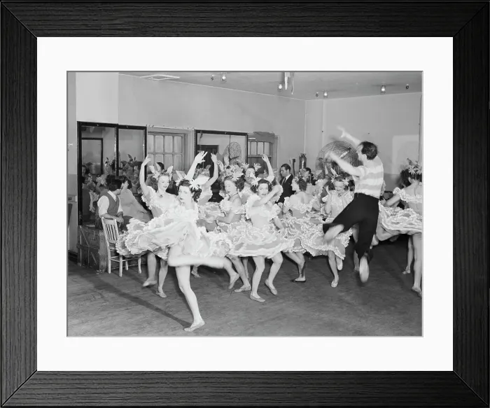 Framed Print : Portrait of Lee Sherman, Radio City Music Hall, New York, N.Y. ca. June 1947. Creator: William Paul Gottlieb Framed Print : Portrait of Lee Sherman, Radio City Music Hall, New York, N.Y. ca. June 1947. Creator: William Paul Gottlieb