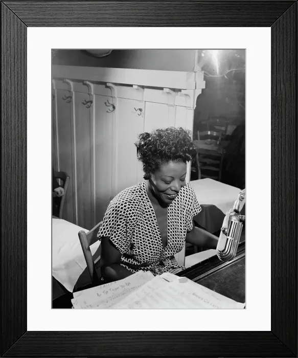 Framed Print : Portrait of Mary Lou Williams, New York, N.Y. ca. 1946. Creator: William Paul Gottlieb Framed Print : Portrait of Mary Lou Williams, New York, N.Y. ca. 1946. Creator: William Paul Gottlieb
