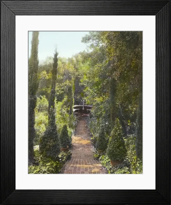 Framed Print : Mrs. Francis Lemoine Loring house, 700 South San Rafael Avenue, Pasadena, California, 1917. Creator: Frances Benjamin Johnston Framed Print : Mrs. Francis Lemoine Loring house, 700 South San Rafael Avenue, Pasadena, California, 1917. Creator: Frances Benjamin Johnston