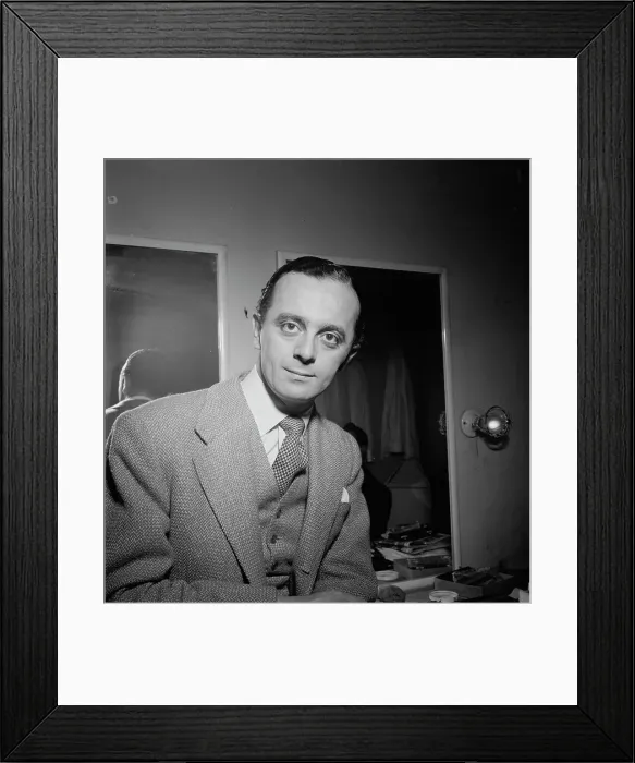 Framed Print : Portrait of Larry Adler, City Center, New York, N.Y. ca. Jan. 1947. Creator: William Paul Gottlieb Framed Print : Portrait of Larry Adler, City Center, New York, N.Y. ca. Jan. 1947. Creator: William Paul Gottlieb