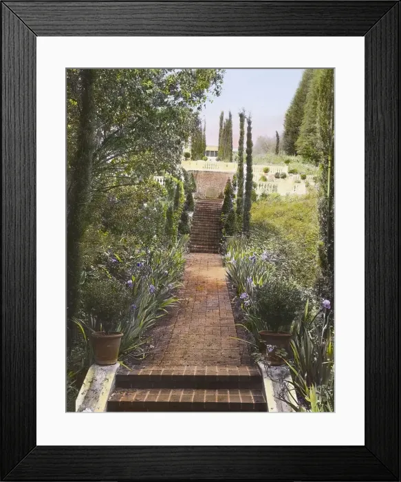 Framed Print : Mrs. Francis Lemoine Loring house, 700 South San Rafael Avenue, Pasadena, California, 1917. Creator: Frances Benjamin Johnston Framed Print : Mrs. Francis Lemoine Loring house, 700 South San Rafael Avenue, Pasadena, California, 1917. Creator: Frances Benjamin Johnston