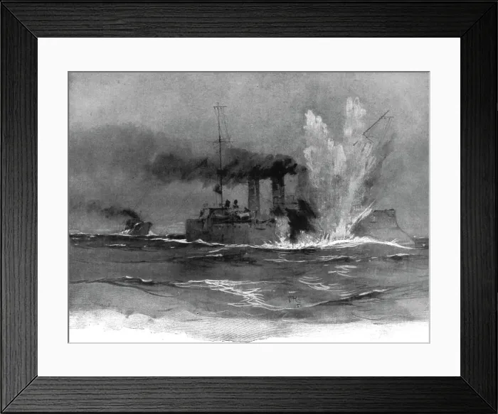Framed Print : Le croiseur Bremen au moment ou il est atteint par une torpille d'un sous-marin... c1915. Creator: Unknown. Le croiseur Bremen au moment ou il est atteint par une torpille d'un sous-marin... c1915. Creator: Unknown Framed Print : Le croiseur Bremen au moment ou il est atteint par une torpille d'un sous-marin... c1915. Creator: Unknown. Le croiseur Bremen au moment ou il est atteint par une torpille d'un sous-marin... c1915. Creator: Unknown