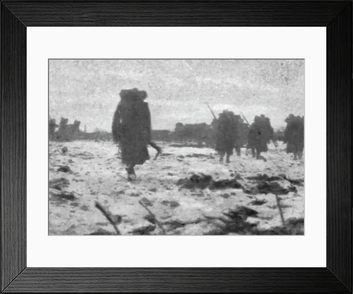 Framed Print : Une semaine de combats sur la rive gauche de la Meuse; 11 mars (6 heures)... 1916. Creator: Unknown Framed Print : Une semaine de combats sur la rive gauche de la Meuse; 11 mars (6 heures)... 1916. Creator: Unknown