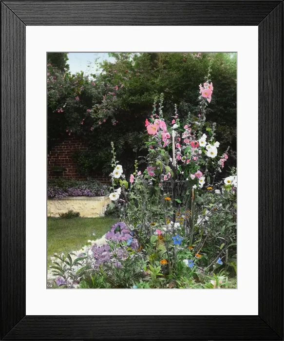 Framed Print : George Warrington Curtis house, Southampton, New York, 1914 or 1915. Creator: Frances Benjamin Johnston Framed Print : George Warrington Curtis house, Southampton, New York, 1914 or 1915. Creator: Frances Benjamin Johnston