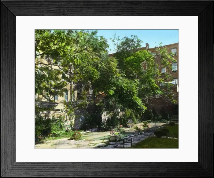 Framed Print : Jones Wood townhouses, East 65th and East 66th Streets between Lexington and...New York, 1921. Creator: Frances Benjamin Johnston. Jones Wood townhouses, East 65th and East 66th Streets between Lexington and...New York, 1921 Framed Print : Jones Wood townhouses, East 65th and East 66th Streets between Lexington and...New York, 1921. Creator: Frances Benjamin Johnston. Jones Wood townhouses, East 65th and East 66th Streets between Lexington and...New York, 1921