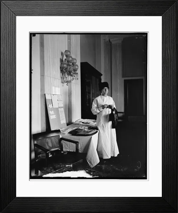 Framed Print : Mrs. Thomas Marshall, between 1910 and 1920. Creator: Harris & Ewing. Mrs. Thomas Marshall, between 1910 and 1920. Creator: Harris & Ewing Framed Print : Mrs. Thomas Marshall, between 1910 and 1920. Creator: Harris & Ewing. Mrs. Thomas Marshall, between 1910 and 1920. Creator: Harris & Ewing