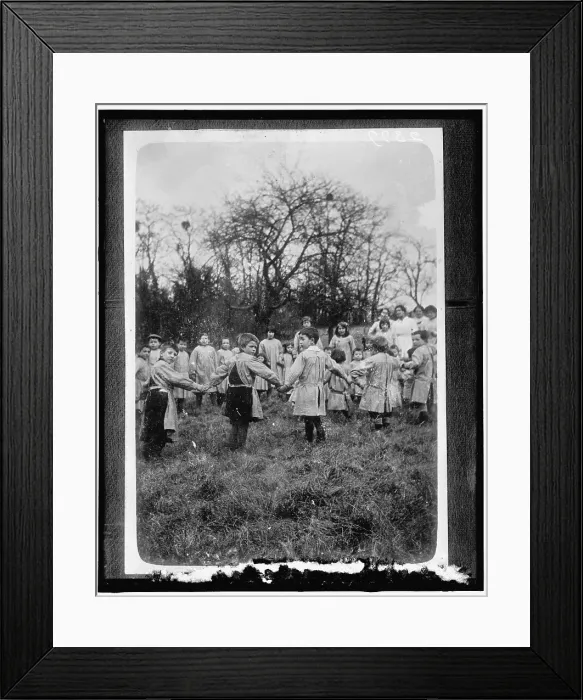 Framed Print : Red Cross, between 1910 and 1920. Creator: Harris & Ewing. Red Cross, between 1910 and 1920. Creator: Harris & Ewing Framed Print : Red Cross, between 1910 and 1920. Creator: Harris & Ewing. Red Cross, between 1910 and 1920. Creator: Harris & Ewing