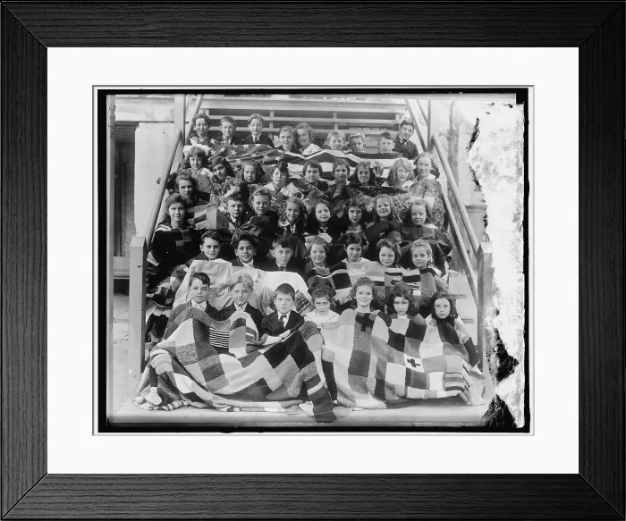 Framed Print : Red Cross, between 1910 and 1920. Creator: Harris & Ewing. Red Cross, between 1910 and 1920. Creator: Harris & Ewing Framed Print : Red Cross, between 1910 and 1920. Creator: Harris & Ewing. Red Cross, between 1910 and 1920. Creator: Harris & Ewing