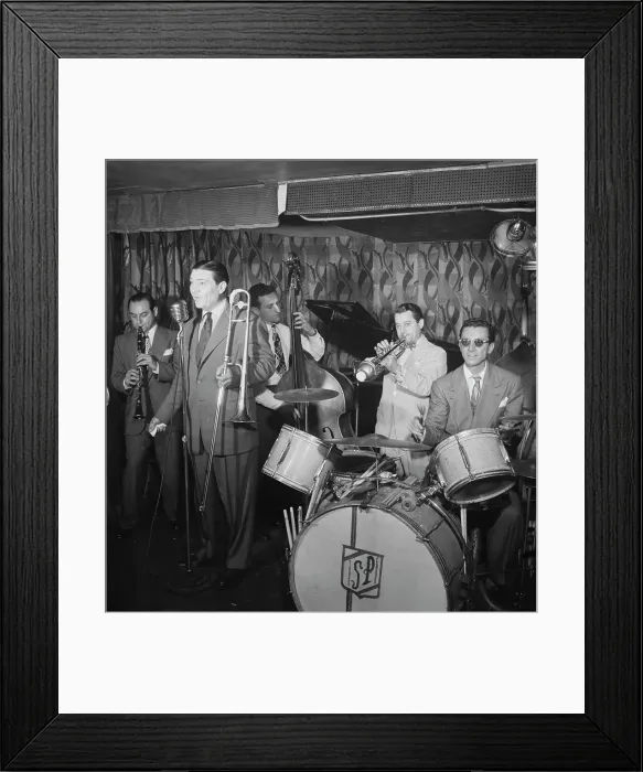 Framed Print : Portrait of Jack Teagarden, Peanuts Hucko, Jack Lesberg, and Max Kaminsky, Famous Door, N.Y. 1947. Creator: William Paul Gottlieb Framed Print : Portrait of Jack Teagarden, Peanuts Hucko, Jack Lesberg, and Max Kaminsky, Famous Door, N.Y. 1947. Creator: William Paul Gottlieb