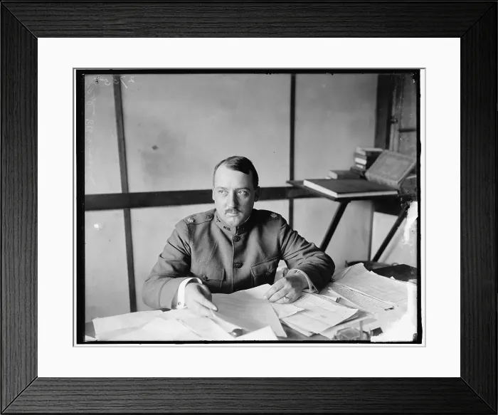 Framed Print : Col. R.B. Lincoln, between 1910 and 1920. Creator: Harris & Ewing. Col. R.B. Lincoln, between 1910 and 1920. Creator: Harris & Ewing