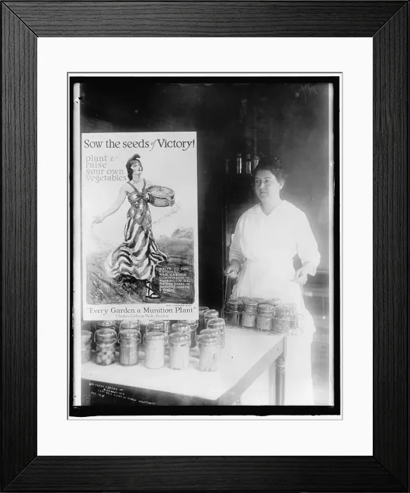 Framed Print : Mrs. Frank P. Brown, Cincinnati, Ohio - 1st prize winner... between 1910 and 1920. Creator: Harris & Ewing. Mrs. Frank P. Brown, Cincinnati, Ohio - 1st prize winner... between 1910 and 1920. Creator: Harris & Ewing Framed Print : Mrs. Frank P. Brown, Cincinnati, Ohio - 1st prize winner... between 1910 and 1920. Creator: Harris & Ewing. Mrs. Frank P. Brown, Cincinnati, Ohio - 1st prize winner... between 1910 and 1920. Creator: Harris & Ewing