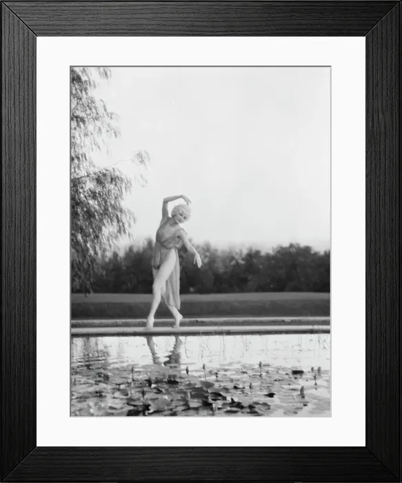 Framed Print : Marion Morgan dancers, between 1914 and 1927. Creator: Arnold Genthe Framed Print : Marion Morgan dancers, between 1914 and 1927. Creator: Arnold Genthe