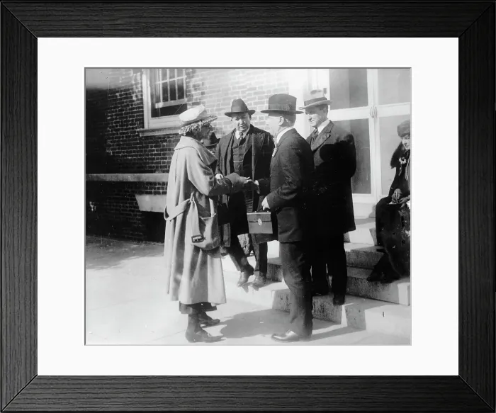 Framed Print : National Woman's Party, between 1910 and 1920. Creator: Harris & Ewing. National Woman's Party, between 1910 and 1920. Creator: Harris & Ewing Framed Print : National Woman's Party, between 1910 and 1920. Creator: Harris & Ewing. National Woman's Party, between 1910 and 1920. Creator: Harris & Ewing