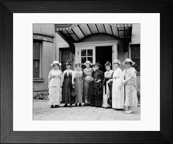 Framed Print : Housekeeper's Alliance, early 1900s. Creator: Harris & Ewing. Housekeeper's Alliance, early 1900s. Creator: Harris & Ewing Framed Print : Housekeeper's Alliance, early 1900s. Creator: Harris & Ewing. Housekeeper's Alliance, early 1900s. Creator: Harris & Ewing